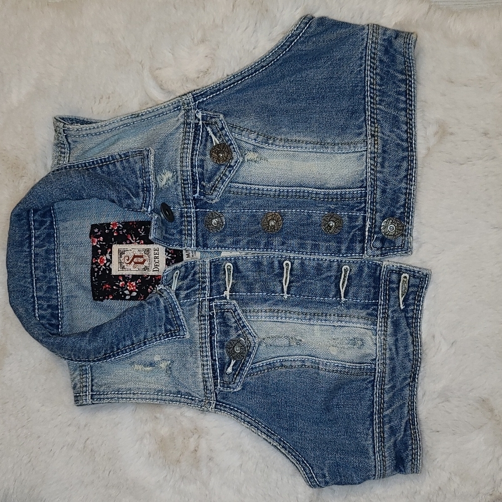 Decree distressed cropped denim vest, size M